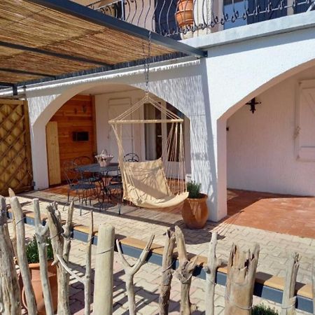 Апартаменти Les Flo Location Ег-Морт Екстер'єр фото